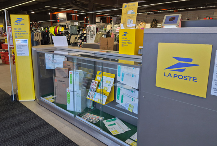 La Poste Relais au E Leclerc Quéven